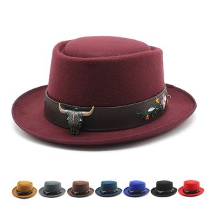 New Fashion Ox Head Top Hat Men's And Women's Outdoor Embroider Felt Hat Roll Eaves Gentleman Leisure Bowler Hat HCS172