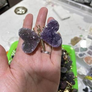 Dekorative Objekte Figuren Großhandel Naturkristall Schnitzerei Tiere Volkshandwerk Amethyst Cluster Schmetterling MJDDecorative