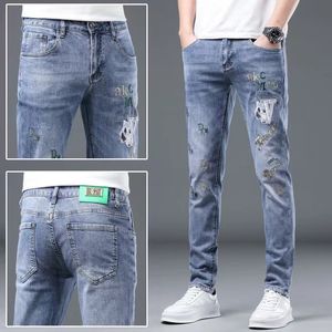 Высотая вышитая мужская джинсовая дизайнерская джинсовая дизайнерская джинсовая тренд