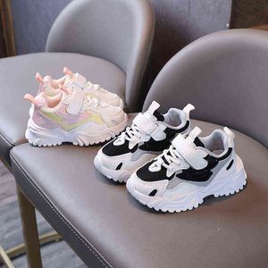 2022 andningsbar grå chunky sneaker för pojkar baby utomhus löpskor flickor rosa tennisskor barn tränare skor f02182 g220527