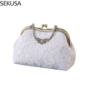 Evening Bags Lace Wedding Bridal Handbags with Hollo Out Style Ladies Evening Bags White Color Floral Day Clutch Purse 220321