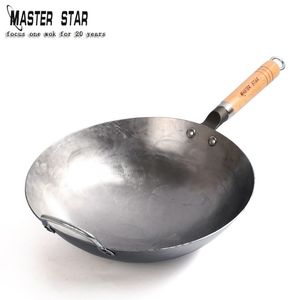 Master Star Wok di ferro tradizionale cinese fatto a mano Grande Wok Manico in legno Wok antiaderente Fornello a gas Pentole da cucina in ferro battuto T200524