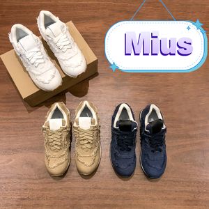 MiUi 574 Designer di denim casual Best-Quity 2024 Scarpe Sneaker da sneaker Sneaker Fashion con Box Coloniale Beige Royal Blue White Women Sports Allenatori Sports Times 35-40