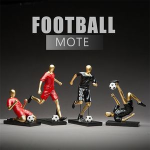 Modern Creative Figure Staty Spela Football Ornament Century Cup Souvenir vardagsrum sovrum kontorsdekor skulptur gåva 220628