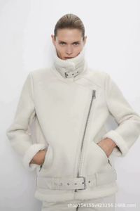 Casaco de couro de cordeiro de pele de carneiro macio casaco curto mulheres de alta qualidade 2022 Novo