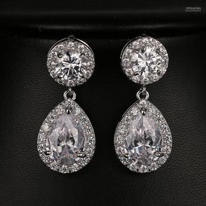 Dingle ljuskrona Emmaya lyxig vattendroppform Pave CZ örhänge Sparking Zircon Wedding örhängen för kvinnor Spring GiftDangle Mill22