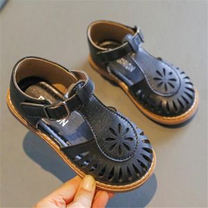 New Kids Girls Baby Sandals Children's Hollow Out Soft Sole Shoes Fashion Aquila Clanga Toddler Princess Beach Sandal