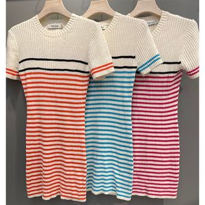 2022 Ny sommar avslappnad kashmir ull stickad elegant tankklänning kvinnor o hals kort ärmband mönster rak miniklänning