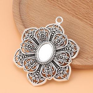 Colares pendentes 5pcs/lote grande tibetano prateado hollow filigree Flower Charms Pingants dentro de Base Oval Base Oval Cabochon Configurações 13x18m