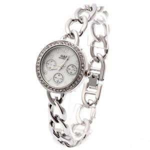 Нарученные часы GD Женщины смотрят серебряную группу из нержавеющей стали страной роскошный браслет женский белый циферблат Quartz Analog Watcheswrwr