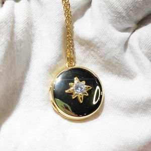 Łańcuchy Lady vintage Dainty Band Star Crescent Design 925 Srebrny znacznik biżuterii Znak Wiszący Naszyjnik