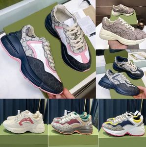 Tasarımcı Spor ayakkabıları Rhyton Sıradan Ayakkabı Deri Kalın Çözilmiş Erkek Kadın Baba Sneaker Vintage Chaussures Danton-up Platform Boş Zaman