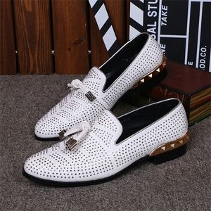 Italian Shoes Men Genuine Leather Flat Slip on Loafers White Crystal Bling Dress Wedding Shoes Zapatos Hombre Y200420 GAI GAI GAI