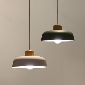 Hängslampor minimalistiska moderna e27 trä aluminium lampskärm hängande ljusarmaturer nordiska restaurangdekorven