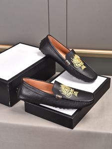 Moda famosa 2022 Men Business Flats sapatos