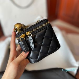 Дизайнерские сумки Регулируемый плечевой ремень Стеганая сумка через плечо Mini Cosmetic Vanity