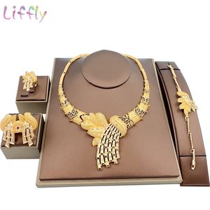 Nigerian Fashion Jewelry Sets Leaf Shape Necklace Gold Bracelet Women Dubai Jewelry set Earrings Wedding Bridal Crystal Ring 201222