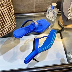 Moda Düğün Düşük Topuk Elmas Gelin Terlik Kızlar Yüksek 4.5cm Kare Toe Flip Flops Tasarımcı Patent Boyutu 34-40