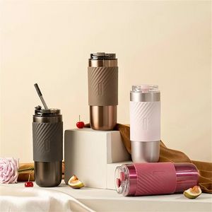 Bicchieri Tazze Bottiglie d'acqua Tazza thermos portatile Tazza da caffè di grande capacità con isolamento in cannuccia Silicone alimentare