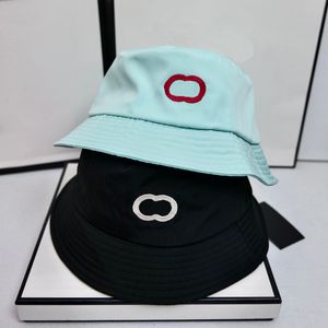 Designer cappelli temperamento di lusso cappellino da sole cappello a secchiello tinta unita lettere berretti da coppia casual Berretto da viaggio estivo al mare elegante e di alta qualità molto bello