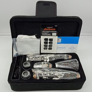 MFC Profissional BB Clarinete Tosca Ebony Wood Clarinetes de níquel Silver Key Musical Instruments Case Bocalista