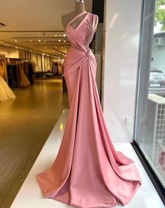 ファッションブラッシュピンクのイブニングドレスワンショルダービーズのノースリーブプロムドレス