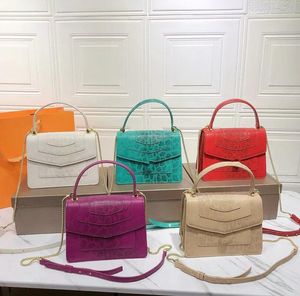 Designer Cadeia clássica Bolsa de ombro de ombro único Totes FLIP DE CALULHO DE CALULHO DE LEOOPARD BANDE