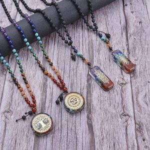 Collane con ciondolo Collana di perline di chakra Collana di cristalli di orgone fatti a mano 108 Gioielli di energia curativa con pietra di roccia lavica