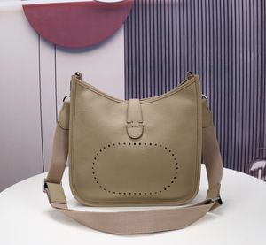 2021Luxury Designers shoulder bag Genuine leather Pure cowhide Clutch backpack handbags girl crossbody purses size 28cm 18cm