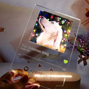 Affare Personalizzato 3D Colorful Po Night Light Spotify Note Lampada da tavolo Decor San Valentino Amante Regalo Stepless Dimming 220623