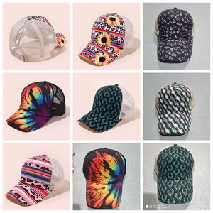 Kadın Beanie Cap Ekose Örme Cap Sevimli Bebek Cap 9 Renkler Sıcak Kış Şapka Açık Yetişkin Spor Kayak Şapka Kafatası CCA11872 60pcs Caps