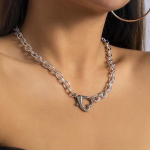 Chains Hollow Heart Thick Chain Necklace Women Simple Gothic Retro Geometric Cross Necklaces 2022 Wedding Jewelry Gift WholesaleChains