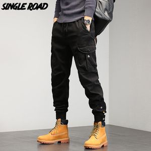 Mens Cargo Pants Baggy Button Hip Hop Fashion Techwear Joggers Male Trousers Streetwear Casual 22042203