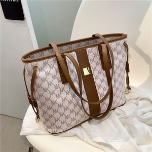 Bolsas de ombro grandes com estampa de letras Burminsa para mulheres Designer de marca espaçosa para compras femininas de trabalho de luxo bolsas femininas 2022