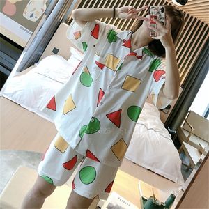 Pijama de manga curta das mulheres Set Lapel Crayon Shinchan Mesmo estilo Poliéster Realmente bonito Impresso HomeWear Summer Casual 220329