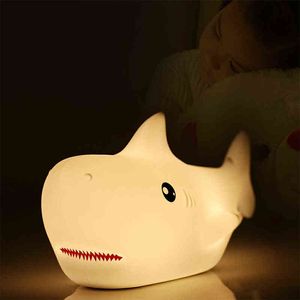 Shark Night Light Touch Sensor Mjuk Silikonlampa Söt djur För Barnbarn Barnrum Dekoration USB Uppladdningsbar 7 Färger W220330