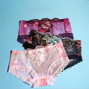 Big Flower Embroidered Lace Panties Women's Underwear Briefs Low Waist Large Size Seamless Sexy Women intimates 220426