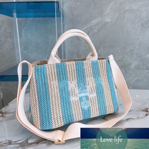 Design de alta qualidade Moda de palha tecido palha vácuo de verão listrado por transporção de mão Crossbody Bolsas de compras leves à beira-mar no verão