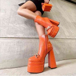 Stiefel mit Metallkette verziert für Damen, erhöhter Knöchel, quadratische Nase, Spitze, Reißverschluss, Plateauabsatz, Orange 220709