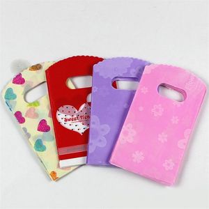 50Pcs/lot colorful print Plastic Jewelry Gift Bag Shopping Bags Beautiful Packaging Pouch With Handle 15x9CM Random color 220427