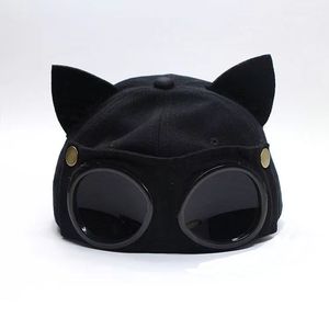 Designers baseball caps Luxurys baseball hat Solid color rotating sunglasses BallCaps cat ear design cute popular Temperament fashion leisure women hats very nice