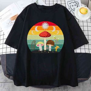 Cottagecore Dark Academia Aesthetic Mushroom Moon Witchy Male Tshirt Hip Hop Oversized Tops Summer T Shirts Cotton Mens Clothing G220512