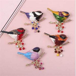 Multicolor Bird Brooch Pins Quality Enamel Ainmal Brooches New Year Designer Jewelry Gift Pyrrhula pyrrhula GC1105