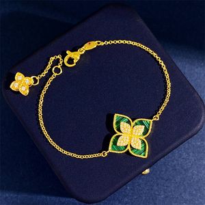 Nuovo arriva la moda Braccialetti con catena maglione pendente quadrifoglio Gioielli firmati Oro Argento Madreperla Verde Fiore braccialetto Catena a maglie Regalo da donna