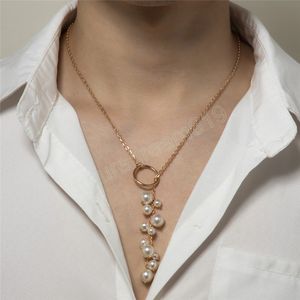 女性のための真珠のネックレスのためのウェディングブライダルファッションの多層アシンメトリ結び目ロングチェーンクロスチョーカージュエリー