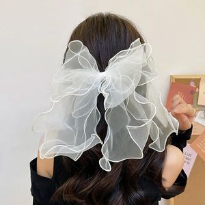 2022 Nya överdimensionerade organza Bow Hair Clip Korea spetshårklämmor med band hårnål Kvinna flickor lockiga vågor netto garn stora söta tillbehör