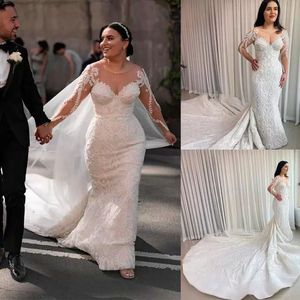 Vintage Mermaid Wedding Dresses Strapless Pearls Beaded Long Sleeves Luxurious Lace Beaded Appliques Jewel Sexy V Neck Wedding Gown Sweep Train robe de mariée