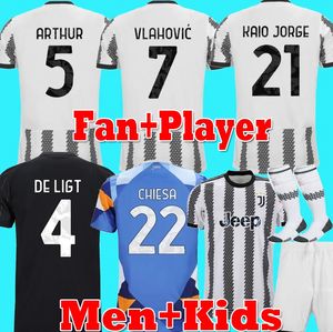 Jerseys Juventus. venda por atacado-Jogador de fãs Vlahovic Juventus Soccer Jerseys Dybala Morata Chiesa McKennie Locatelli Camisas de futebol Chiellini Bonucci Kits Men Kids Kids