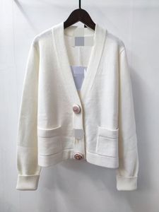 Blusas femininas 712 milão pista outono marca mesmo estilo camisola manga longa branco com decote em v cardigan contas de alta qualidade feminino yima