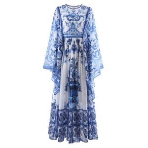Повседневные платья Qian Han Zi Designer Fashion Runway Summer Long Dress для женского рукава Bat Blue и White фарфоровая печать отпуск Maxi Dr